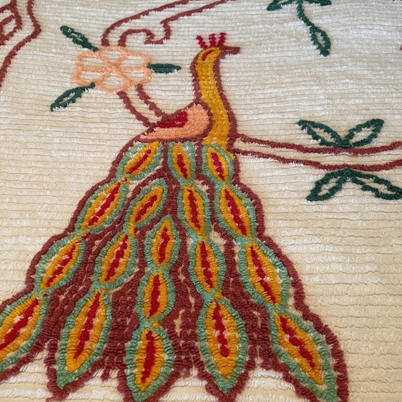 VINTAGE DOUBLE PEACOCK CHENILLE QUILT KING BLANKET- BOHO BEAUTIFUL! - Picture 2 of 4